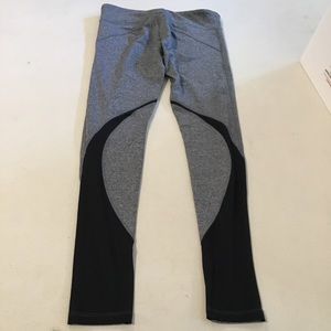 Forever 21 women drawstring Leggings. Drawstring. Gray/black. Small